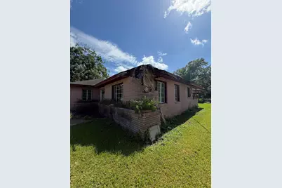 611 Live Oak Street, Jones Creek, TX 77541 - Photo 5