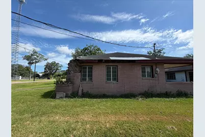 611 Live Oak Street, Jones Creek, TX 77541 - Photo 3
