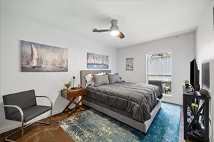 361 Sydnor St, Houston, TX 77020 - Photo 11