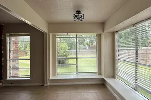 414 Dogwood St, Lake Jackson, TX 77566 - Photo 7