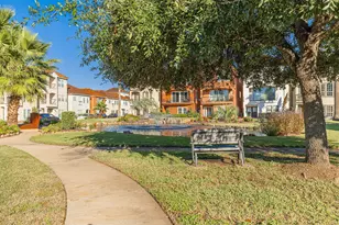 7155 Windwater Lagoon, Houston, TX 77036 - Photo 27