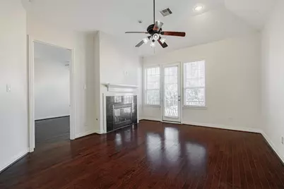 7155 Windwater Lagoon, Houston, TX 77036 - Photo 11