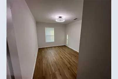 5823 Pershing Street, Houston, TX 77033 - Photo 9