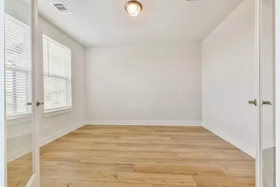 13602 Hartwell Bend Drive, Texas City, TX 77568 - Photo 5