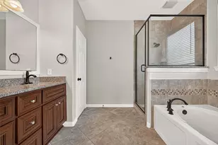 6323 Falling Briar Lane, Sugar Land, TX 77479 - Photo 29