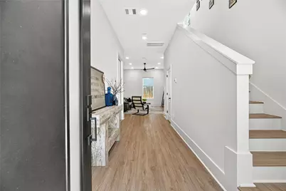 869 Mansfield Street #E, Houston, TX 77091 - Photo 5