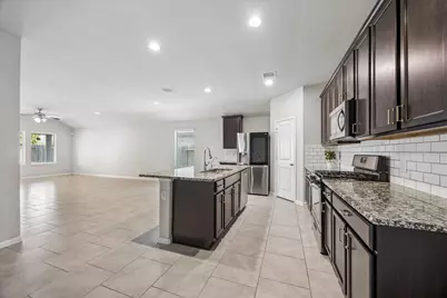7542 Highland Chase Drive, Richmond, TX 77407 - Photo 9