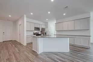 532 Comal Trl, Dayton, TX 77535 - Photo 11