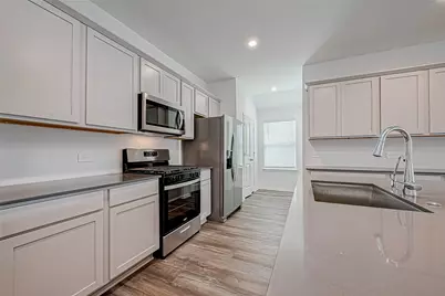 532 Comal Trail, Dayton, TX 77535 - Photo 7