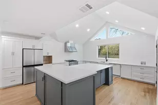 4718 N Braeswood Blvd, Houston, TX 77096 - Photo 23