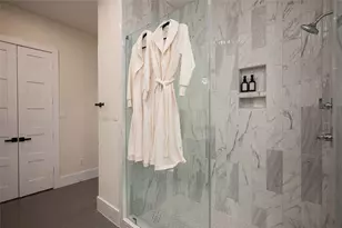 913 Thompson St, Houston, TX 77007 - Photo 35