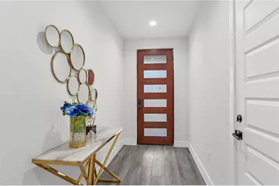 710 Link Road #D, Houston, TX 77009 - Photo 7