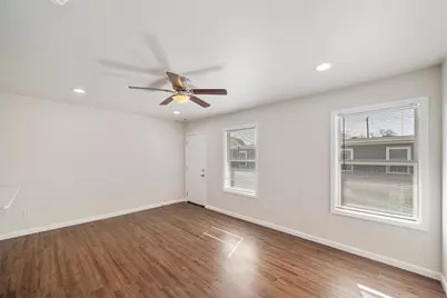 6403 Sloan Street #16, Houston, TX 77087 - Photo 7