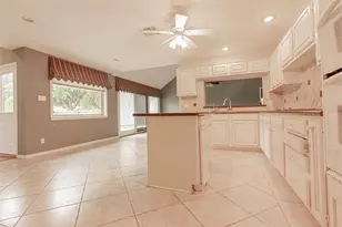 13103 Rincon Dr, Houston, TX 77077 - Photo 11