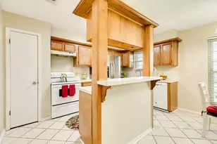 530 Tall Timber Dr, West Columbia, TX 77486 - Photo 11