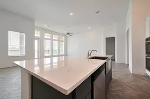 3019 Golden Isle Dr, Texas City, TX 77568 - Photo 11