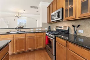 3334 Clearview Villa Way, Houston, TX 77025 - Photo 11