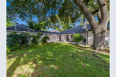 5827 Dumfries Drive, Houston, TX 77096 - Photo 37