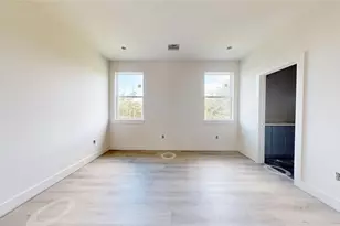 2027 Oak Forest Dr, Houston, TX 77018 - Photo 17