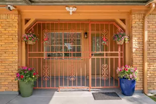 3922 Simsbrook Dr, Houston, TX 77045 - Photo 3