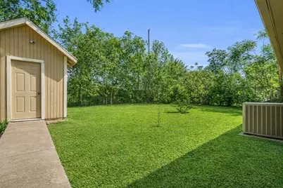 3922 Simsbrook Drive, Houston, TX 77045 - Photo 27