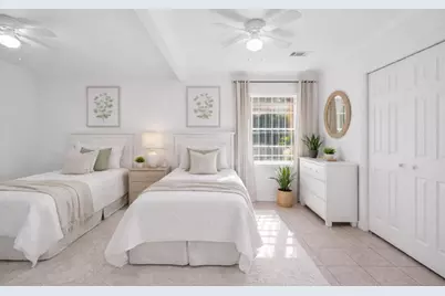 3922 Simsbrook Drive, Houston, TX 77045 - Photo 7