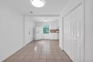 3922 Simsbrook Dr, Houston, TX 77045 - Photo 13