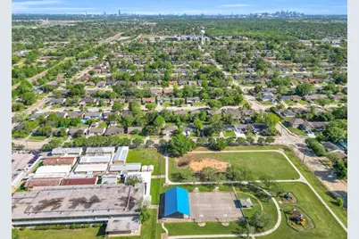 3922 Simsbrook Drive, Houston, TX 77045 - Photo 21