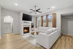 8314 Hunters Village Dr, Humble, TX 77346 - Photo 9