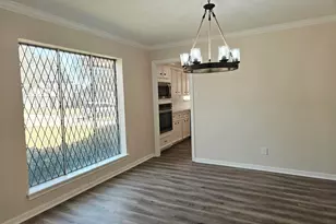 16627 Aldenham Pl, Spring, TX 77379 - Photo 9