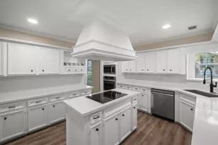 16627 Aldenham Pl, Spring, TX 77379 - Photo 5