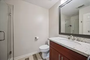 1001 Van Buren St, Houston, TX 77019 - Photo 9