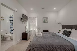 2726 Anita St, Houston, TX 77004 - Photo 17