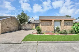 1723 Plumbwood Way, Houston, TX 77058 - Photo 1