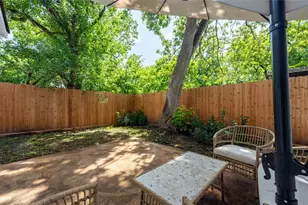 4805 Southwind St, Houston, TX 77033 - Photo 21