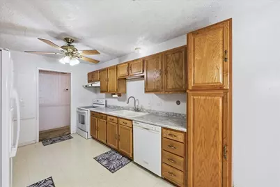 8408 Friar Tuck Drive, Orange, TX 77632 - Photo 7