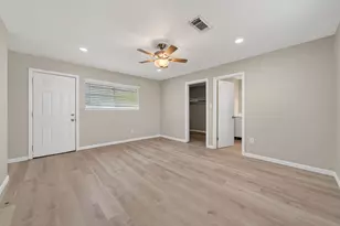 702 Rosewood Dr, Baytown, TX 77520 - Photo 39