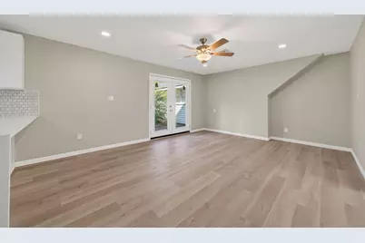 702 Rosewood Drive, Baytown, TX 77520 - Photo 13