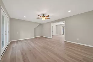 702 Rosewood Dr, Baytown, TX 77520 - Photo 17