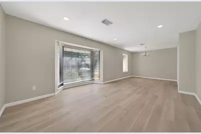 702 Rosewood Drive, Baytown, TX 77520 - Photo 5