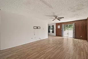 408 Mahan St, Wharton, TX 77488 - Photo 9