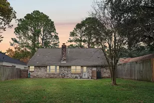 10647 Hazelhurst Dr, Houston, TX 77043 - Photo 45