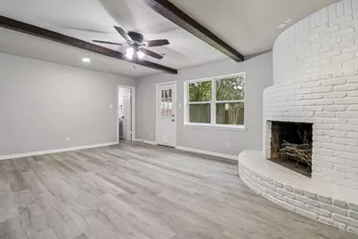 10647 Hazelhurst Drive, Houston, TX 77043 - Photo 7