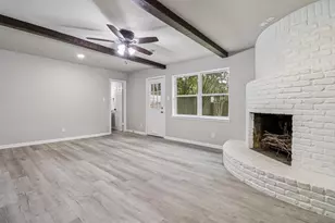 10647 Hazelhurst Dr, Houston, TX 77043 - Photo 7