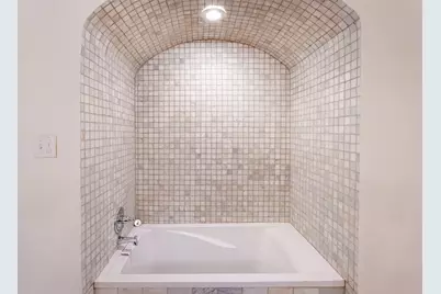 14102 Briarhills Parkway, Houston, TX 77077 - Photo 17