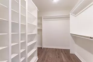 14102 Briarhills Pkwy, Houston, TX 77077 - Photo 21