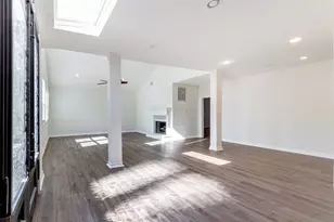 14102 Briarhills Pkwy, Houston, TX 77077 - Photo 7