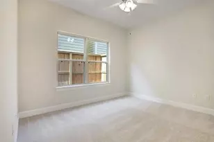 11512 Main Cypress Dr, Houston, TX 77025 - Photo 11