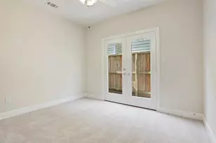 11512 Main Cypress Dr, Houston, TX 77025 - Photo 9