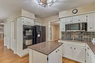 12 Thimbleberry Ct, The Woodlands, TX 77380 - Photo 23